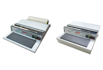 Our hand wrapper is a long-selling product that has remained on the market since its launch in 1968. It has been trusted and appreciated by customers both in Japan and abroad for many years.